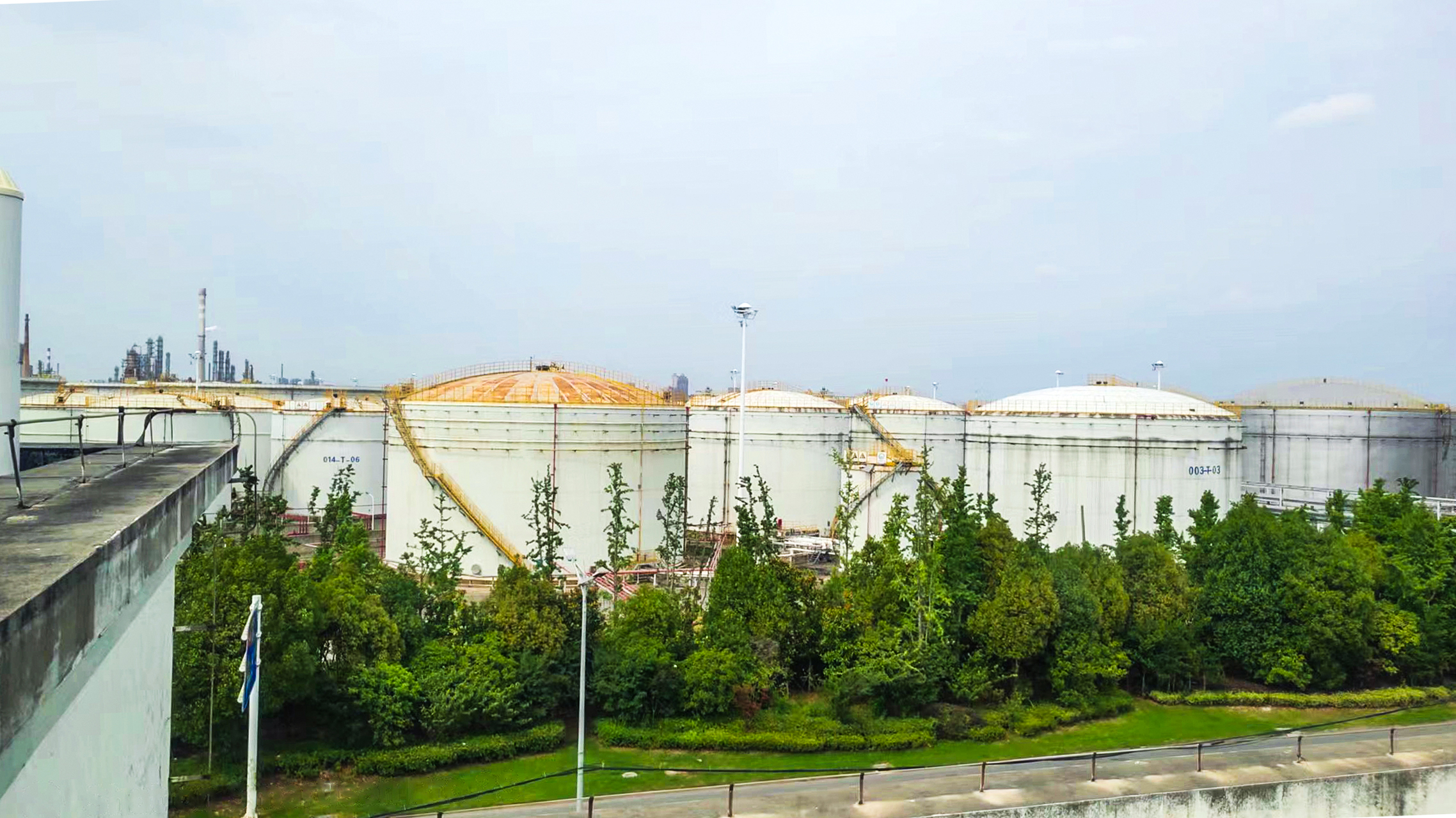 油庫雷電預(yù)警監(jiān)測(cè)系統(tǒng) 油庫雷電預(yù)警監(jiān)測(cè)系統(tǒng)